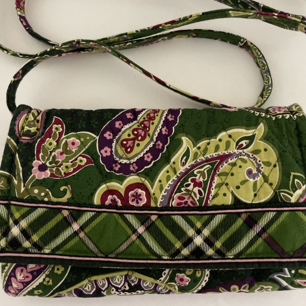 Vera Bradley Trifold Wallet Cross Body Bag Clutch Paisley Flowers Hearts Plaid - Picture 2 of 15